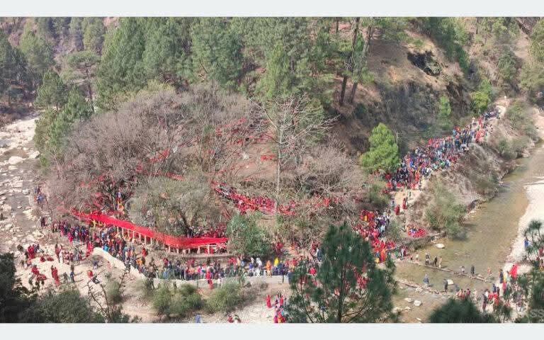 दलित र ब्राह्मणले संयुक्त रुपमा पूजा गर्ने बनारसीधाममा मेला हुँदै।