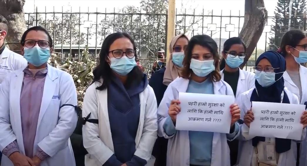 आवासीय चिकित्सक र सरकारबिच तीनवटा विषयमा सहमति, चिकित्सकहरूको आन्दोलन फिर्ता